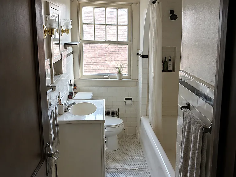 3303 Idlewood Ave #3305 — Photo 2