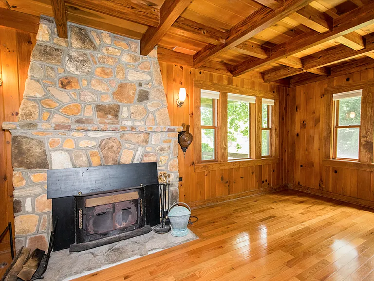 117 Lake Dr — Photo 15