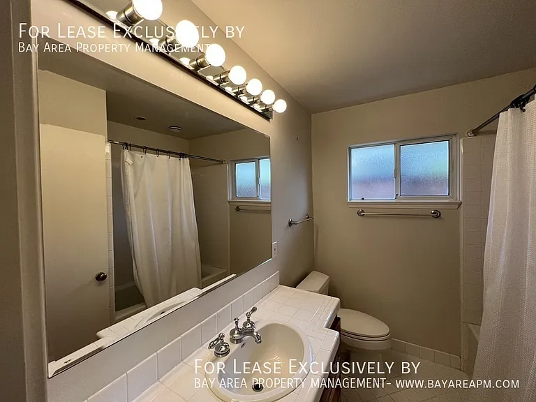2065 Nassau Dr — Photo 15