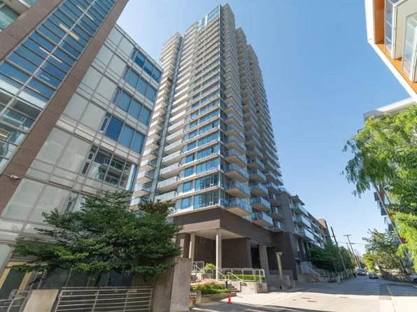 8031 Nunavut Ln #1106, Vancouver, BC V5X 0C9