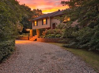 2 Robin Rd, Sandwich, MA 02563
