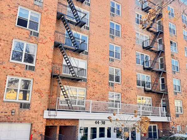 4430 Douglaston Pkwy, Little Neck, NY