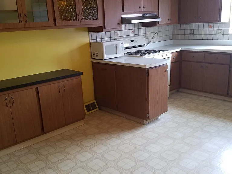 427 Cedarville St #1 — Photo 4