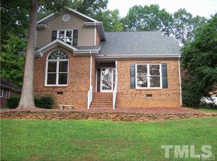 202 Coventry Ln, Cary, NC 27511