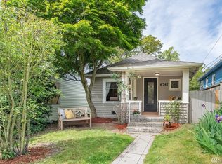 6747 7th Ave NW, Seattle, WA 98117