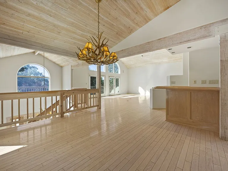 29861 Greenwater Dr — Photo 7