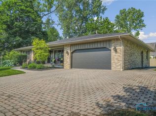 2231 Manoa Rd, Toledo, OH 43615