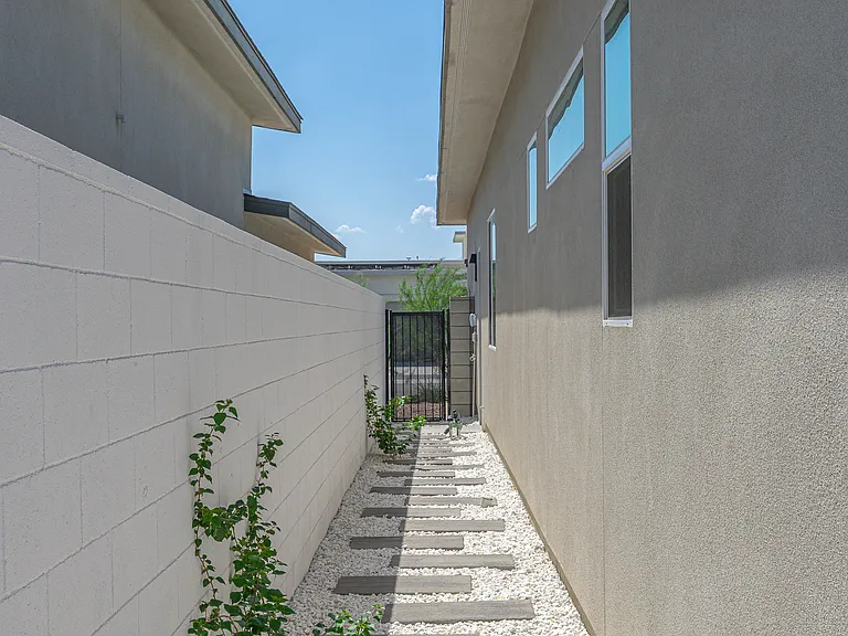 264 Mustang Ln — Photo 26