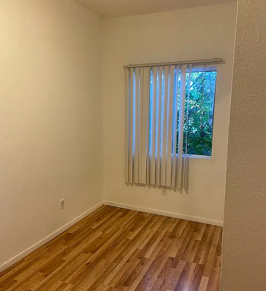 1494 W 27th St #3 — Photo 18