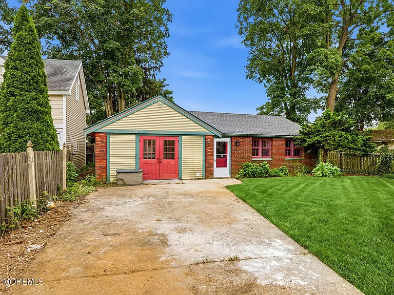 638 Overton Pl #1 — Photo 33