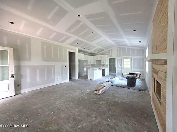 5th image of 126 Kathy Street