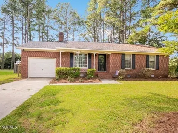 2346 Springhill Rd, Greenville, NC 27858