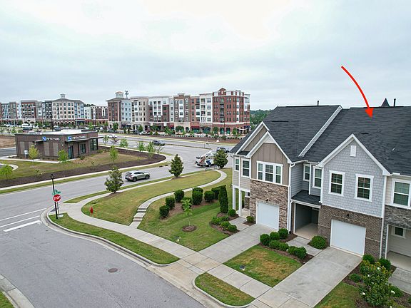 2nd image of 1105 Little Gem Ln