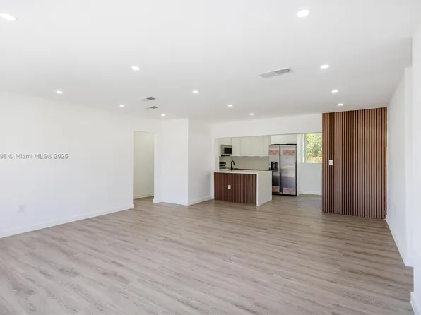 6371 Scott St, Hollywood, FL 33024