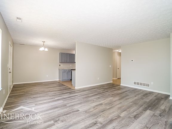 4th image of 3395 Central Ave