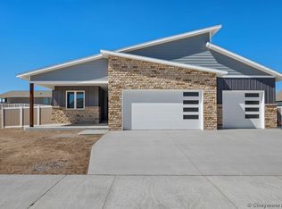2220 Pack Saddle Rd, Cheyenne, WY 82007