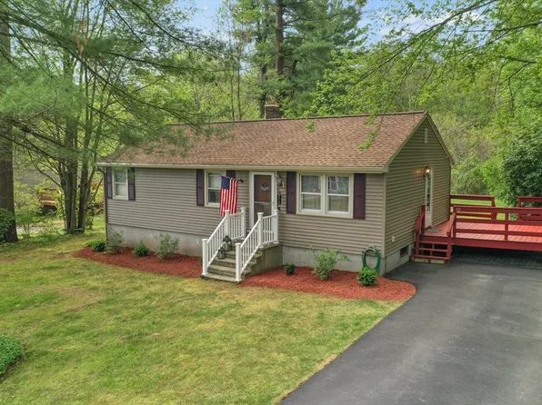 12 Ferncroft Rd, Leicester, MA 01524