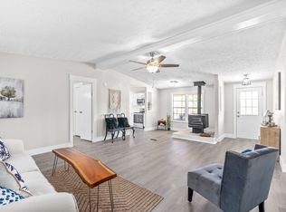 915 Gip Manning Rd, Clarksville, TN 37042