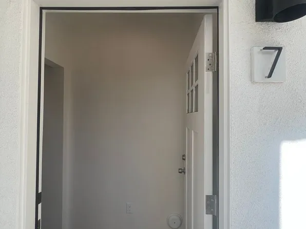 Dna Apartments 6903 Fulton Llc, 6903 Fulton Ave #7, North Hollywood, CA 91605