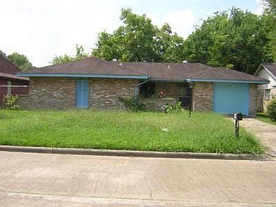 1st image of 2219 Deerhurst Ln