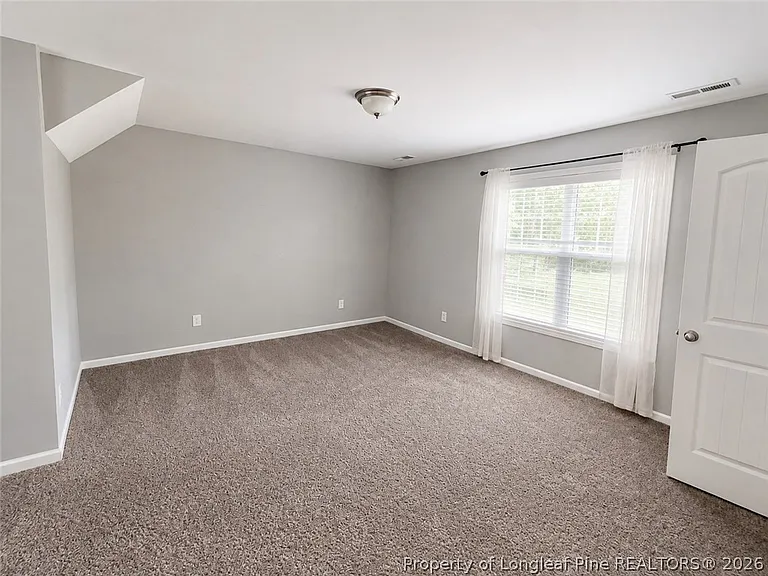143 Ledgebrook Ln — Photo 16