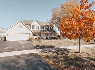 1580 Birmingham Ln, Crystal Lake, IL