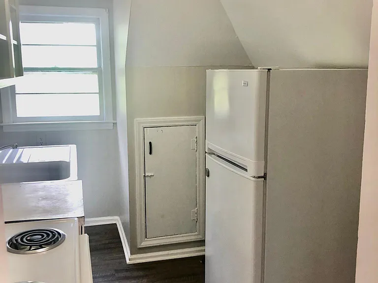 49 Broad St #5 — Photo 4