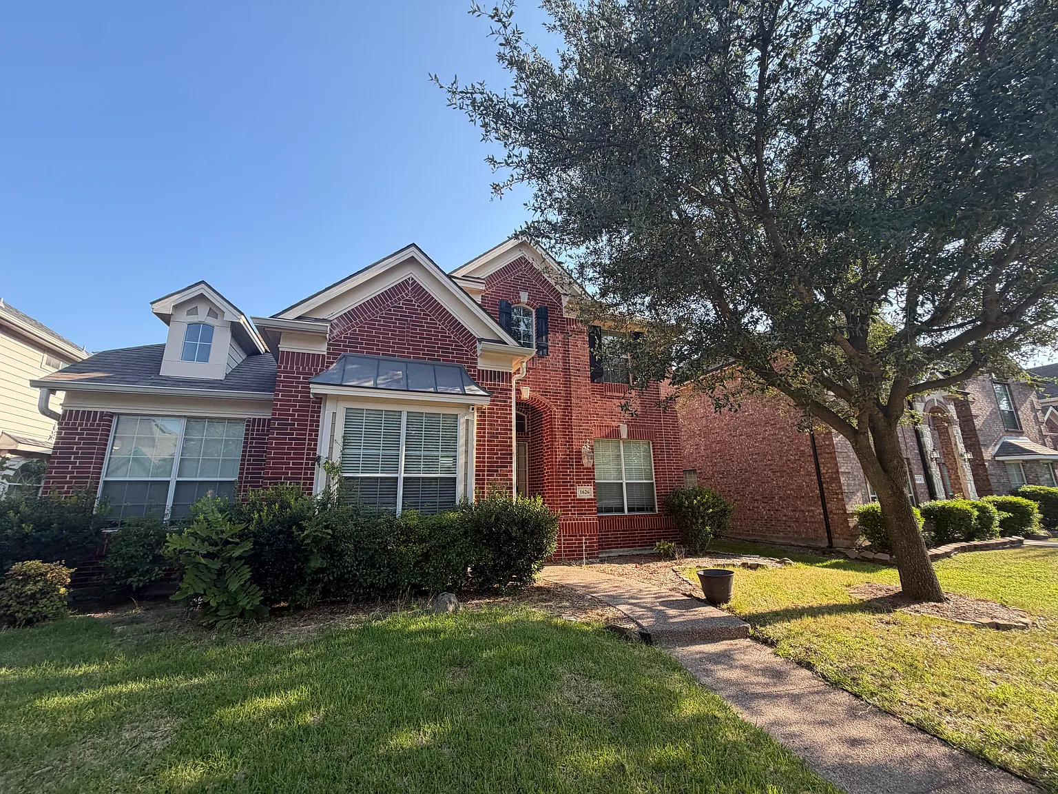3 bed, 2638 sqft, $2,895 — Photo 2
