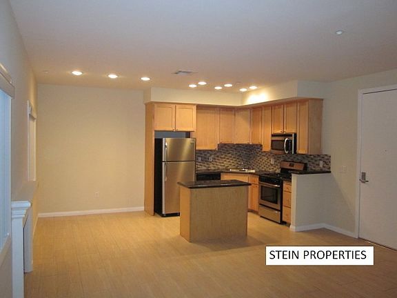 2nd image of 8251 Blackburn Ave APT 4