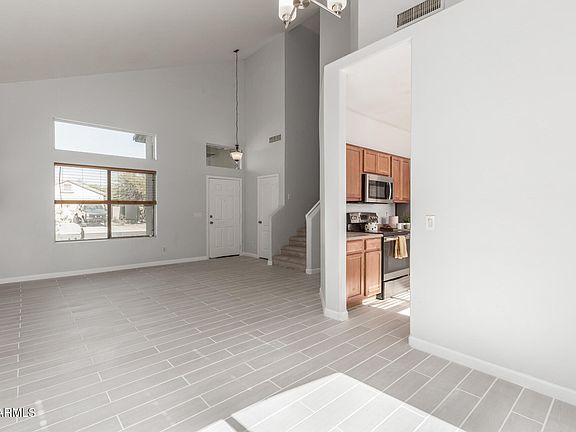 4th image of 24817 W HACIENDA Avenue