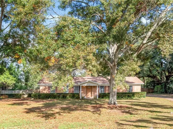 12886 Pinto Ct, Grand Bay, AL 36541