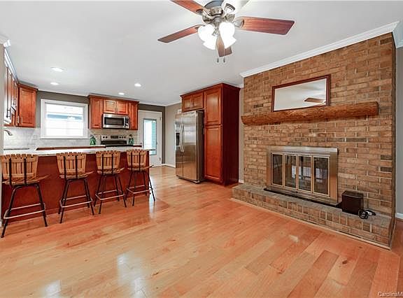 5th image of 7358 Gabriel St