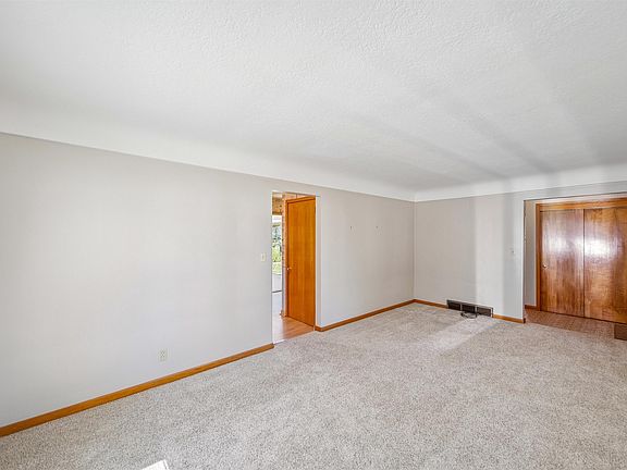 4th image of 4128 E 7th St
