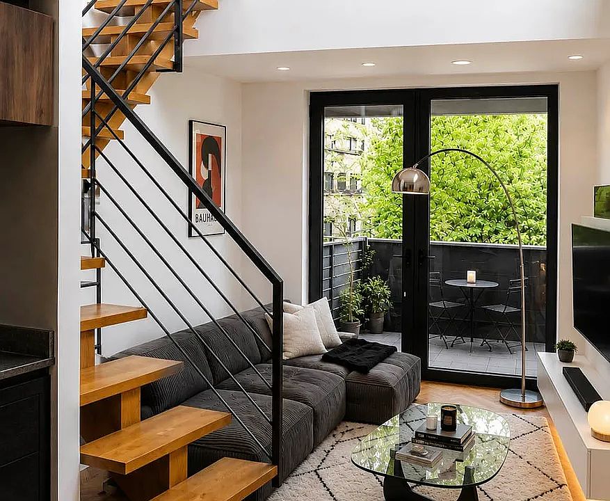 1st image of 1 Duffield St #413