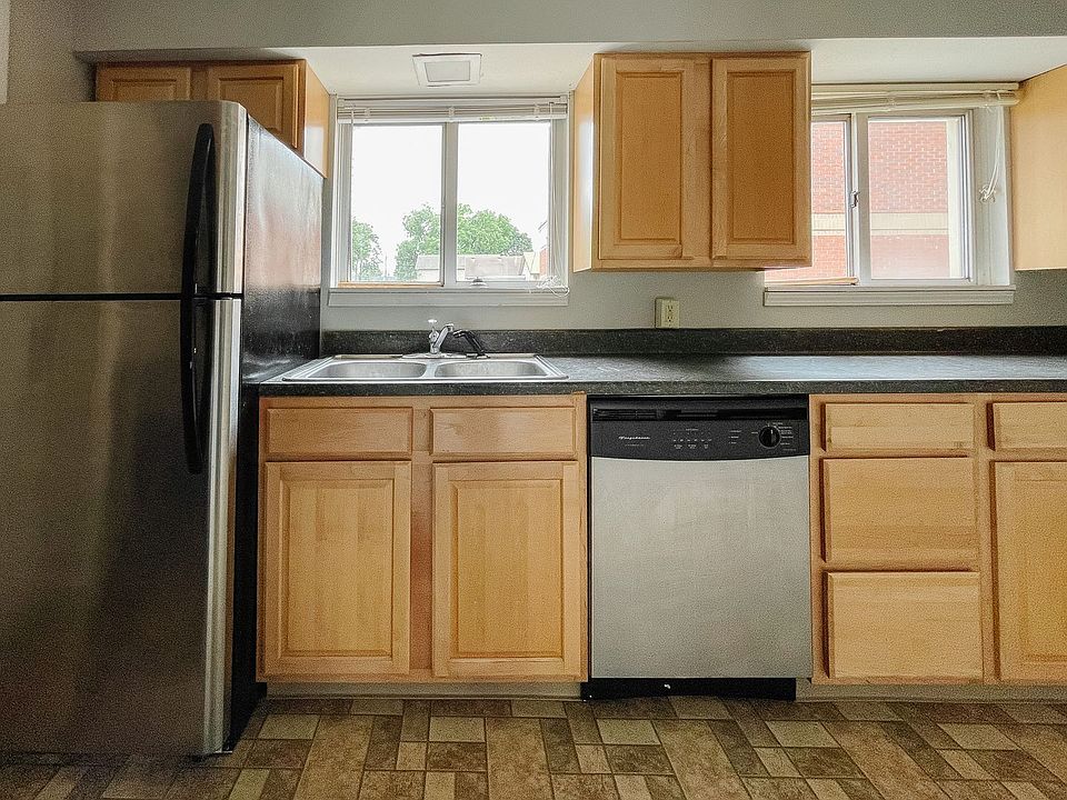 1st image of 1619 W Gilbert St #D53882c67