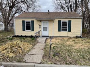 1611 Raber Ave, Junction City, KS 66441