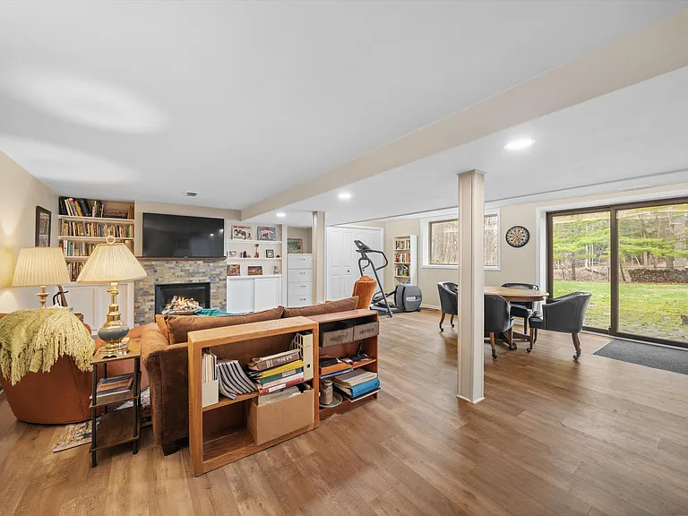 2854 Parkridge Dr — Photo 18