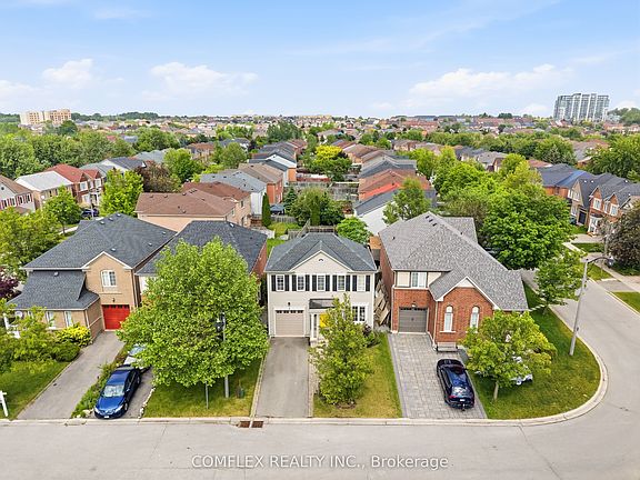 5th image of 2 Armitage Cres