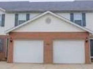 913 Natasha Cir, O'Fallon, IL 62269