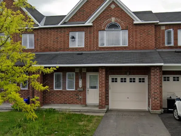 415 Temiskaming Cres #1, Ottawa, ON K2J 0V4