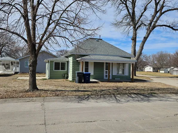 1402 10th Ave, Central City, NE 68826