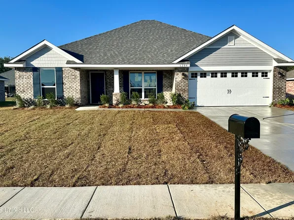 6204 Diamond Ln, Biloxi, MS 39532