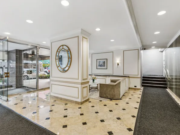 301 East 69th Street image 8 of 11