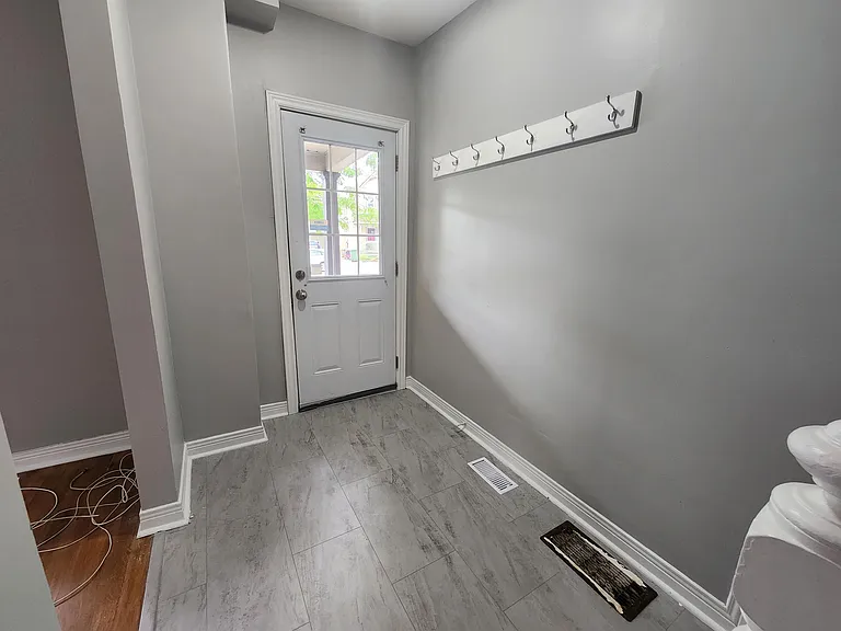419 Bronson Ave #1 — Photo 8