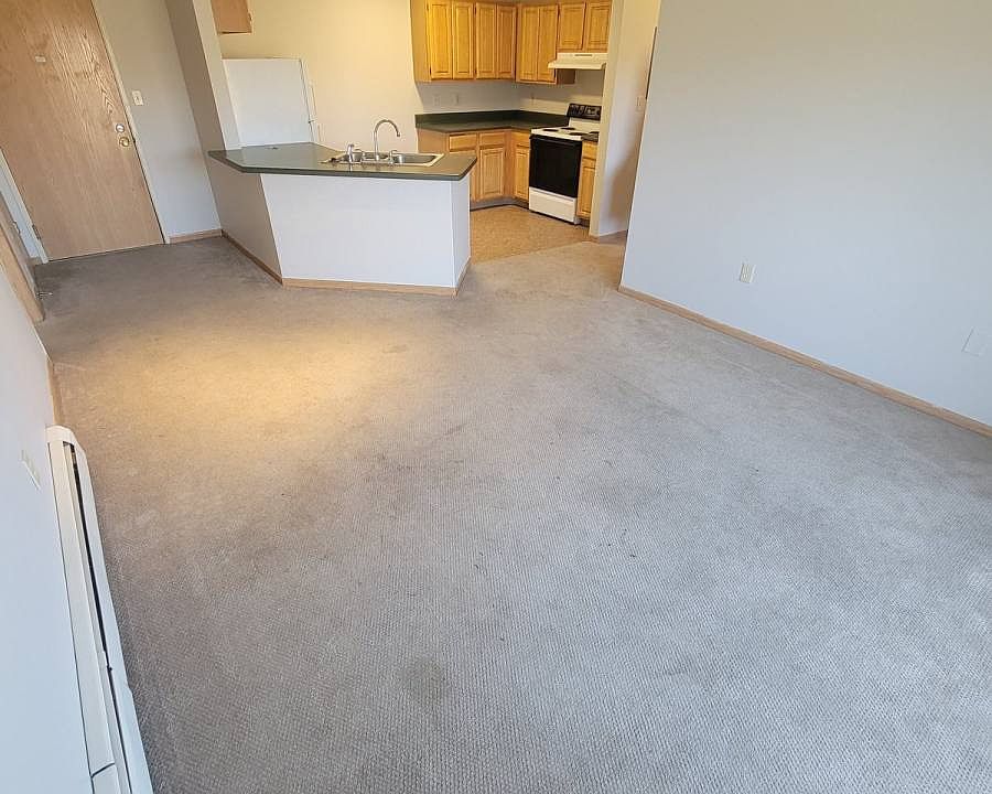 1st image of 400 13th Ave NW Unit 11