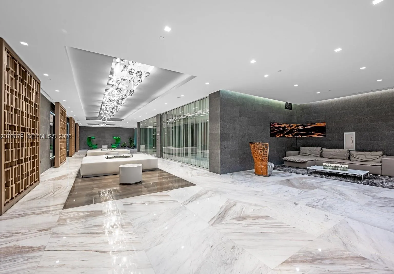400 Sunny Isles Condo Wes — Photo 2