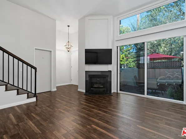 6225 Shoup Ave Unit 109, Woodland Hills, CA 91367