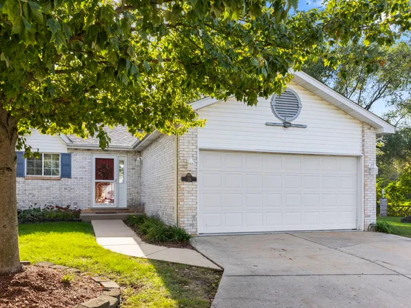 128 Harbor Lndg, Braidwood, IL 60408