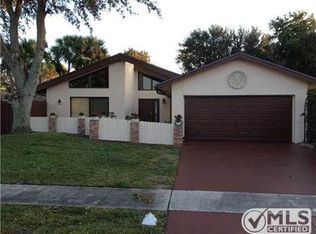 21540 Kapok Cir, Boca Raton, FL 33433