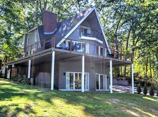 8 Sandy Beach Rd, Westford, MA 01886